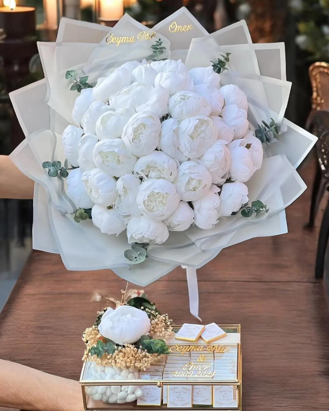 Ezra Gold Söz Nişan Kız İsteme Çikolatası ve İsteme Çiçeği Seti