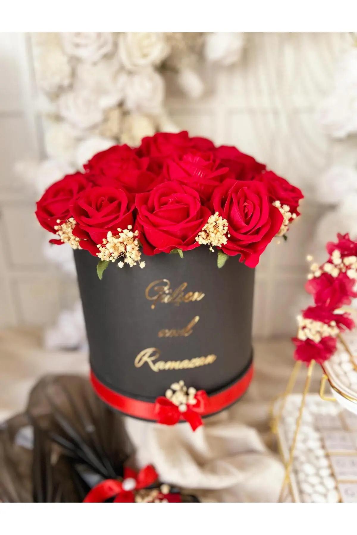 Nişan Seti 20li Kız İsteme Gülü 60lı İsimli Çikolatalık Alyans Kurdelesi ve Hediye 3 Gül - Görsel 6